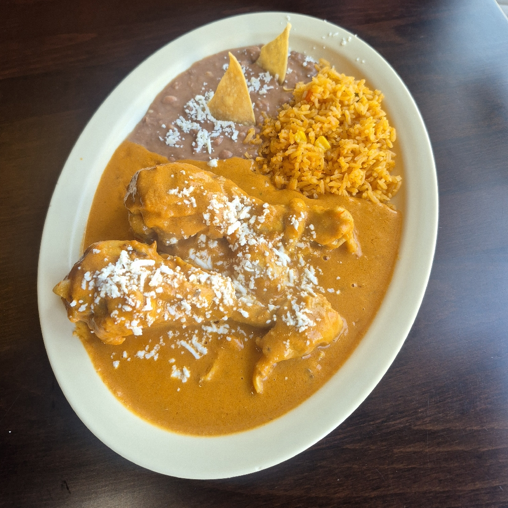Pollo en cacahuate
