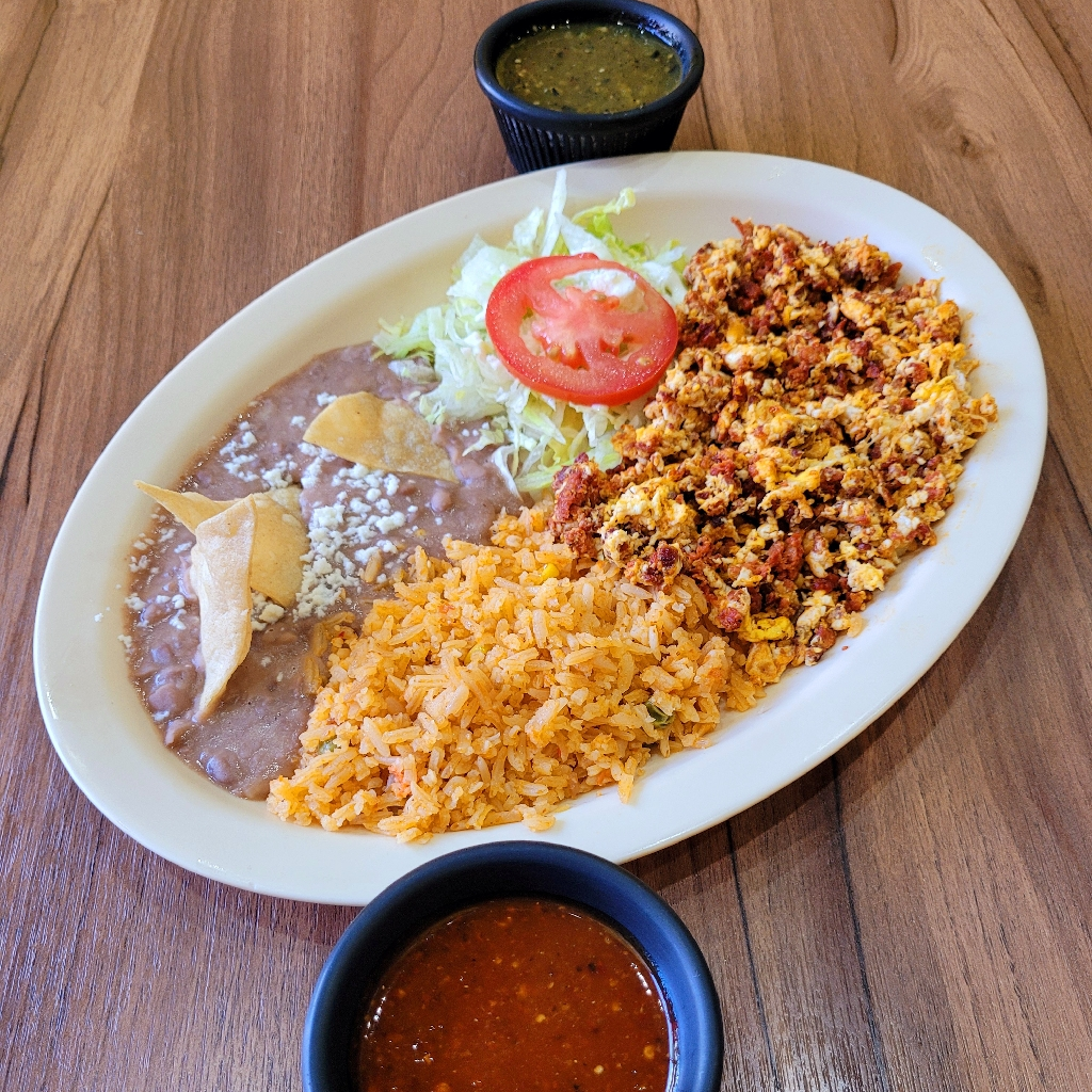 HUEVOS CON CHORIZO