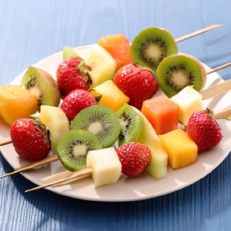 Brochettes de fruits